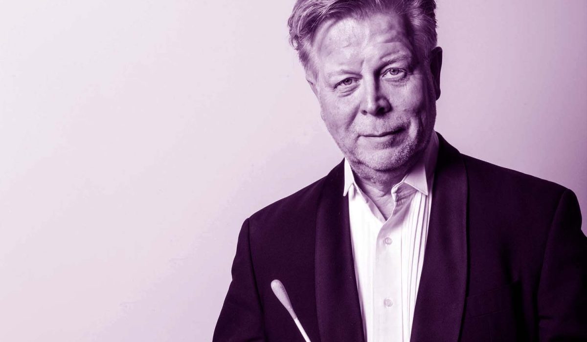 nus-spelar-for-nyanlandarecortada